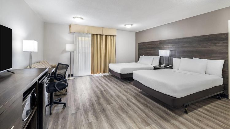 Days Inn London Room