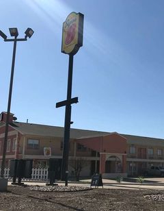 Super 8 by Wyndham Terrell
