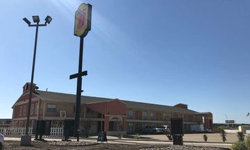 Super 8 by Wyndham Terrell
