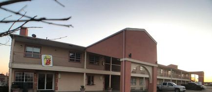 Super 8 by Wyndham Terrell Exterior