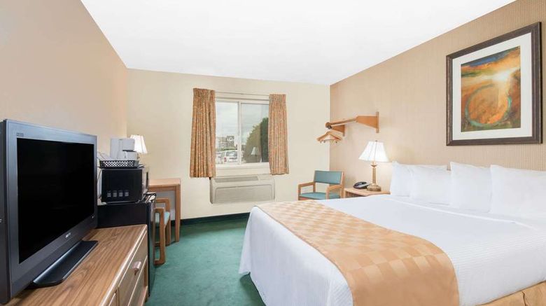 <b>Days Inn & Suites Fargo 19th Ave Room</b>. Images powered by <a href="https://iceportal.shijigroup.com/" title="IcePortal" target="_blank">IcePortal</a>.