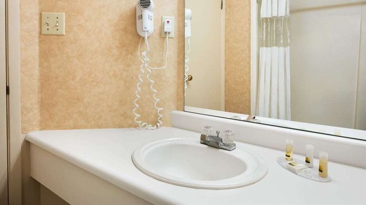 Days Inn Brantford Room