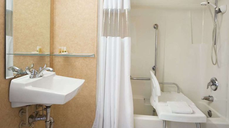 <b>Days Inn Brantford Room</b>. Images powered by <a href="https://iceportal.shijigroup.com/" title="IcePortal" target="_blank">IcePortal</a>.