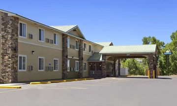 Days Inn & Suites by Wyndham Gunnison