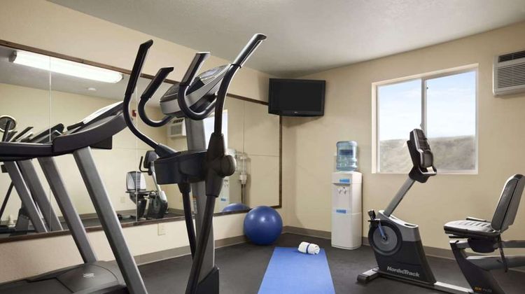 Days Inn & Suites by Wyndham Gunnison Health