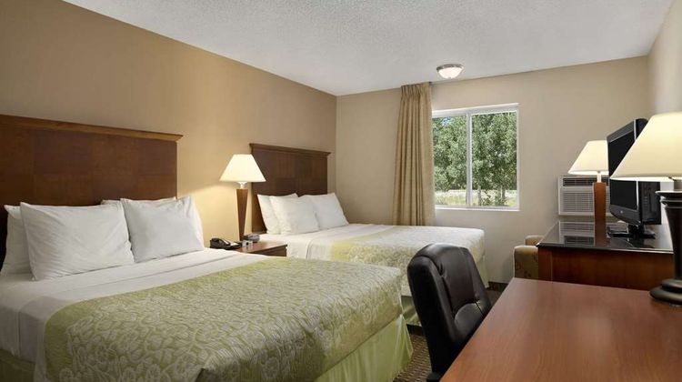 Days Inn & Suites by Wyndham Gunnison Room