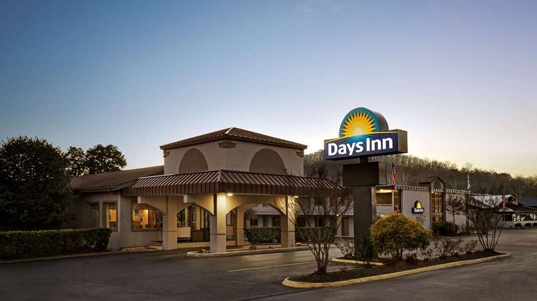 <b>Days Inn Oak Ridge Knoxville Exterior</b>. Images powered by <a href="https://iceportal.shijigroup.com/" title="IcePortal" target="_blank">IcePortal</a>.