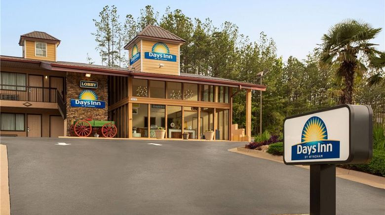 <b>Days Inn Cartersville Exterior</b>. Images powered by <a href="https://iceportal.shijigroup.com/" title="IcePortal" target="_blank">IcePortal</a>.