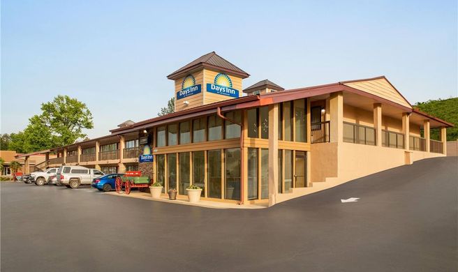 Days Inn Cartersville Exterior