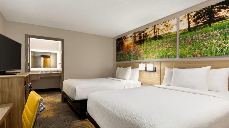 <b>Days Inn Cartersville Room</b>. Images powered by <a href="https://iceportal.shijigroup.com/" title="IcePortal" target="_blank">IcePortal</a>.