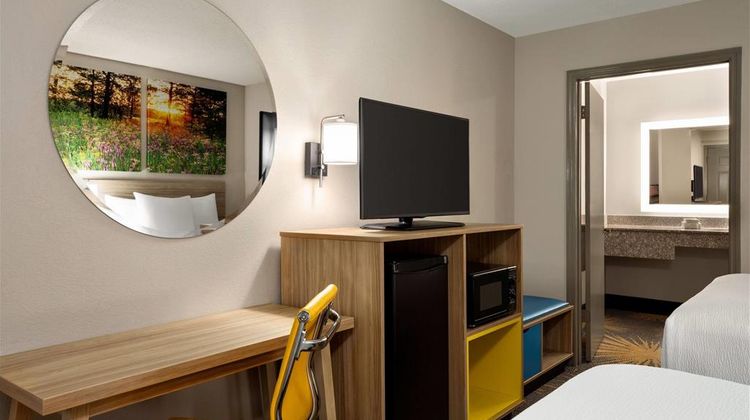 Days Inn Cartersville Room