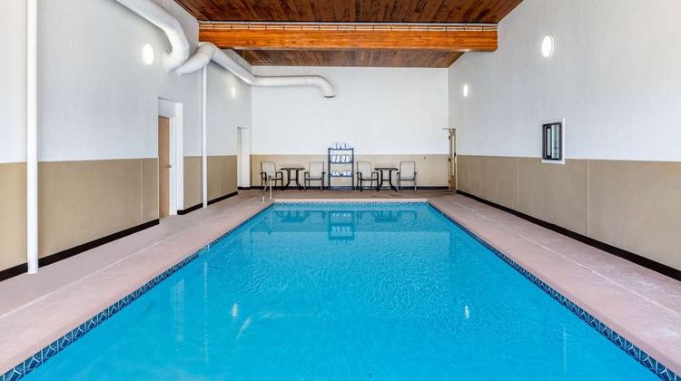 Wingate by Wyndham Butte City Center Pool