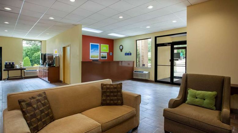 <b>Days Inn by Wyndham Donegal Lobby</b>. Images powered by <a href="https://iceportal.shijigroup.com/" title="IcePortal" target="_blank">IcePortal</a>.