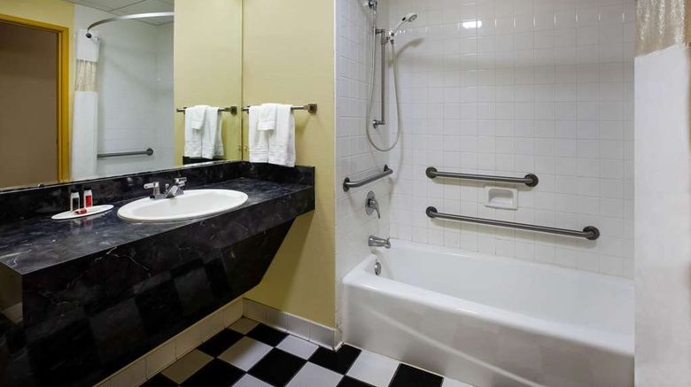 <b>Days Inn by Wyndham Donegal Room</b>. Images powered by <a href="https://iceportal.shijigroup.com/" title="IcePortal" target="_blank">IcePortal</a>.
