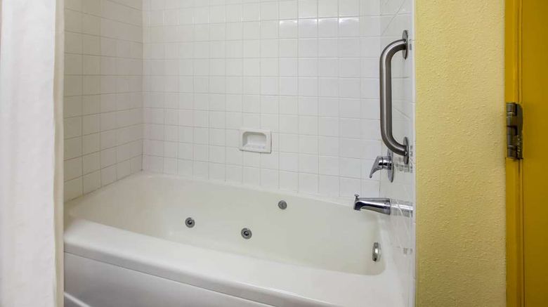 <b>Days Inn by Wyndham Donegal Room</b>. Images powered by <a href="https://iceportal.shijigroup.com/" title="IcePortal" target="_blank">IcePortal</a>.
