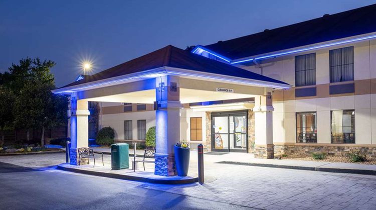 Days Inn & Suites Commerce Exterior
