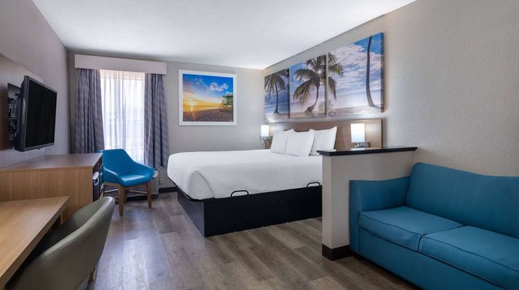 Days Inn & Suites Commerce Suite