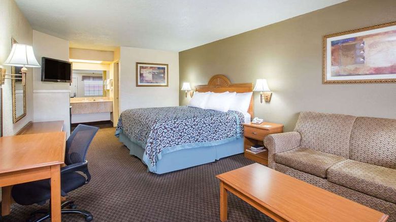<b>Days Inn Tallulah Room</b>. Images powered by <a href="https://iceportal.shijigroup.com/" title="IcePortal" target="_blank">IcePortal</a>.