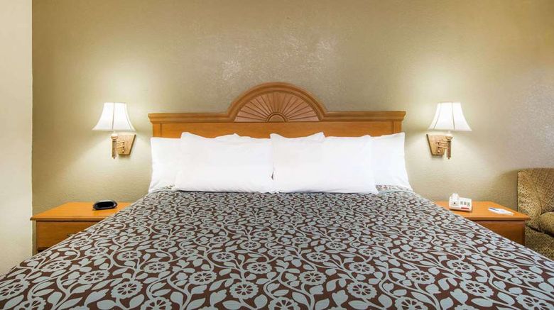 <b>Days Inn Tallulah Room</b>. Images powered by <a href="https://iceportal.shijigroup.com/" title="IcePortal" target="_blank">IcePortal</a>.