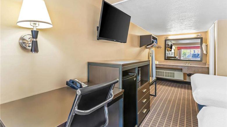 <b>Days Inn Elko Suite</b>. Images powered by <a href="https://iceportal.shijigroup.com/" title="IcePortal" target="_blank">IcePortal</a>.