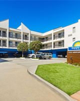 Days Inn South/Oyster Point Airport