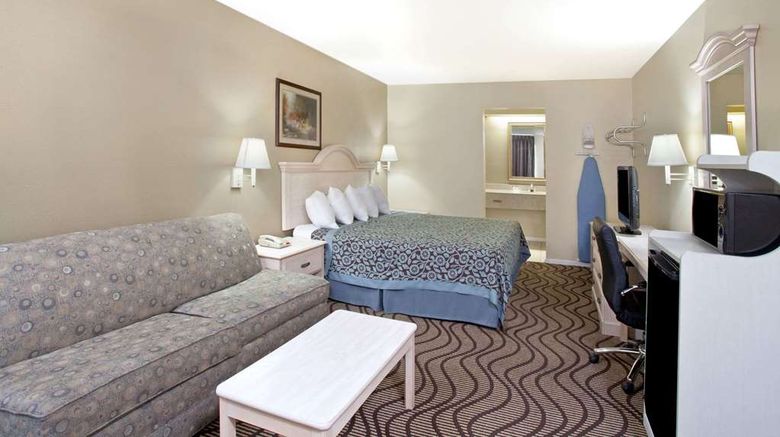 <b>Days Inn Kerrville Room</b>. Images powered by <a href="https://iceportal.shijigroup.com/" title="IcePortal" target="_blank">IcePortal</a>.