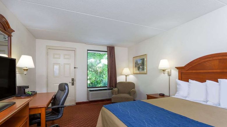 <b>Days Inn Winston Salem North Room</b>. Images powered by <a href="https://iceportal.shijigroup.com/" title="IcePortal" target="_blank">IcePortal</a>.