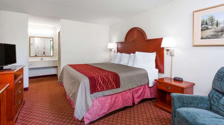 <b>Days Inn Winston Salem North Room</b>. Images powered by <a href="https://iceportal.shijigroup.com/" title="IcePortal" target="_blank">IcePortal</a>.
