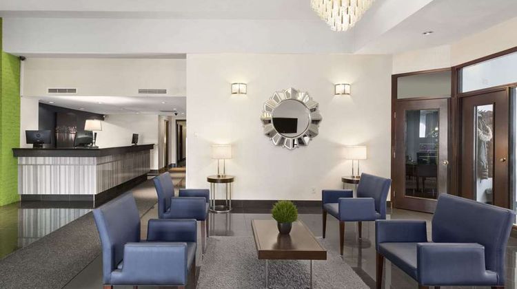 Days Inn & Conf Ctr Montreal Arpt Lobby