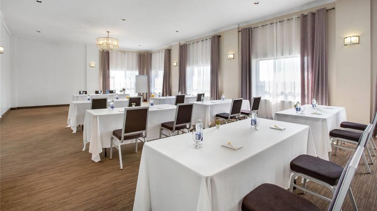 Days Inn & Conf Ctr Montreal Arpt Meeting