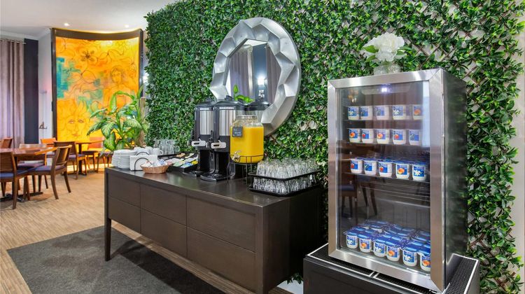 Days Inn & Conf Ctr Montreal Arpt Restaurant