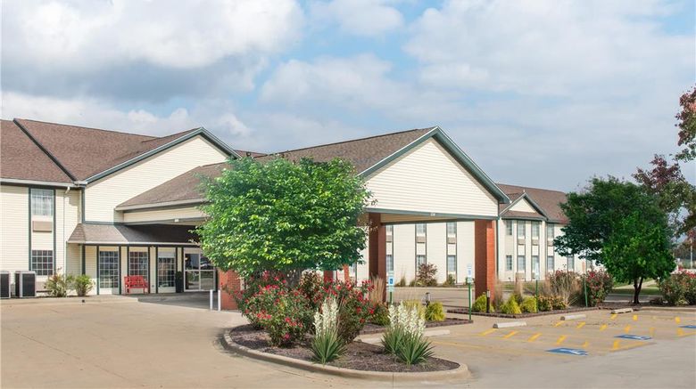 <b>Ramada Springfield North Exterior</b>. Images powered by <a href="https://iceportal.shijigroup.com/" title="IcePortal" target="_blank">IcePortal</a>.