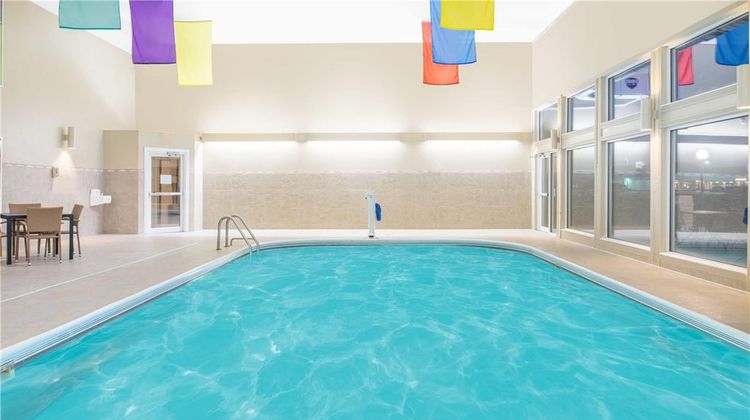 Ramada Springfield North Pool