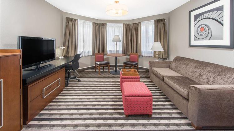 Ramada Springfield North Room
