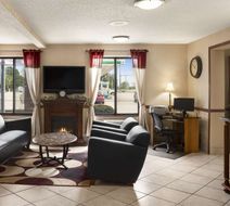 Days Inn Oglesby/ Starved Rock Lobby