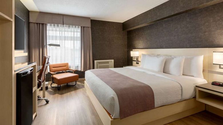 <b>Days Inn Toronto West Mississauga Room</b>. Images powered by <a href="https://iceportal.shijigroup.com/" title="IcePortal" target="_blank">IcePortal</a>.