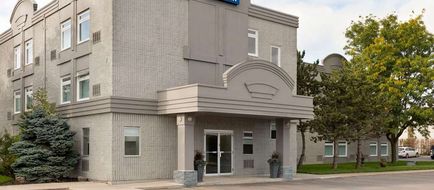 Days Inn Toronto West Mississauga Exterior