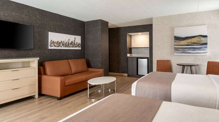 Days Inn Toronto West Mississauga Room