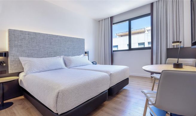 Hotel Valencia Oceanic, affiliated Melia Room
