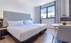 Hotel Valencia Oceanic, affiliated Melia
