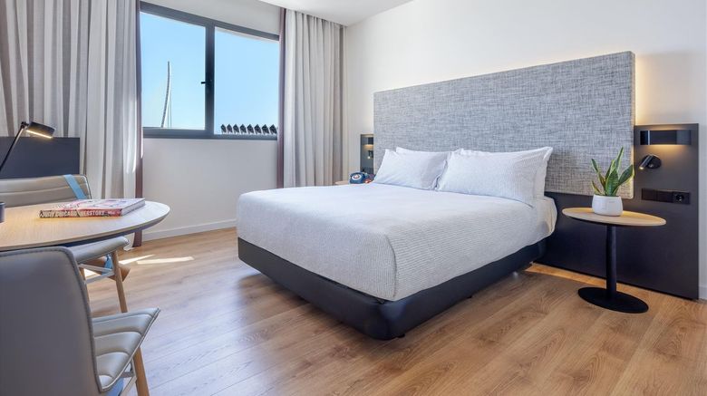 <b>Hotel Valencia Oceanic, affiliated Melia Room</b>. Images powered by <a href="https://iceportal.shijigroup.com/" title="IcePortal" target="_blank">IcePortal</a>.