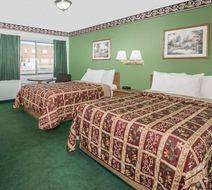 Knights Inn Ottawa Room