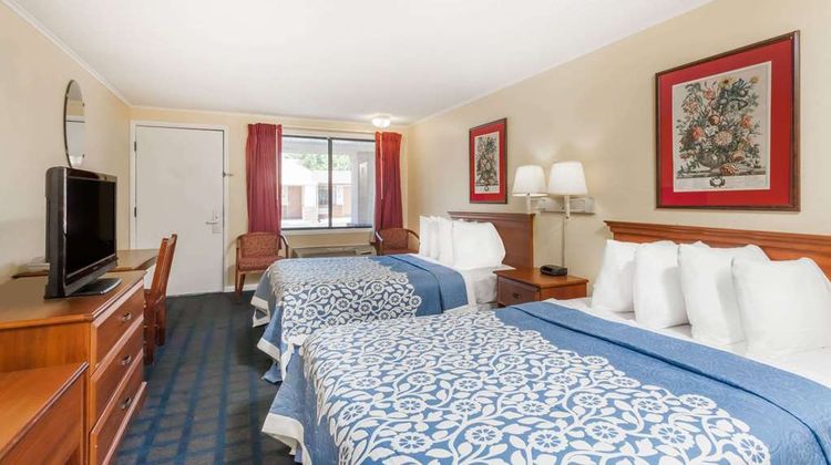 Days Inn Dover Downtown Room