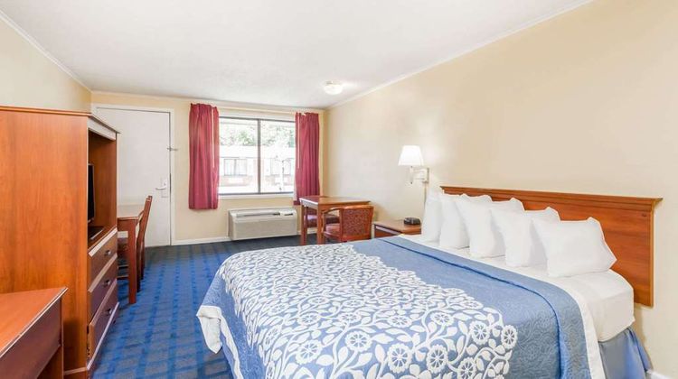 Days Inn Dover Downtown Room