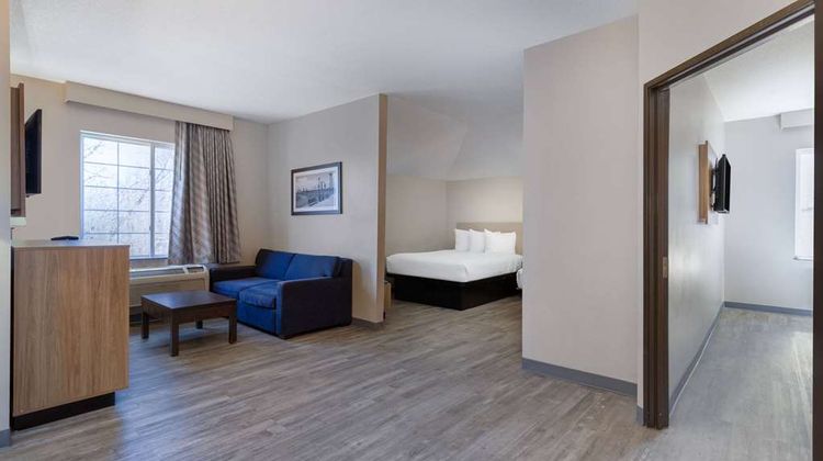 Days Inn & Suites Cherry Hill Room