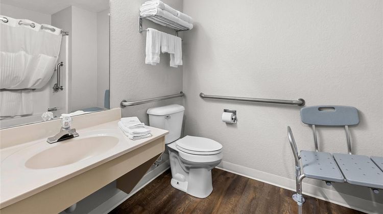 Days Inn Wall Room