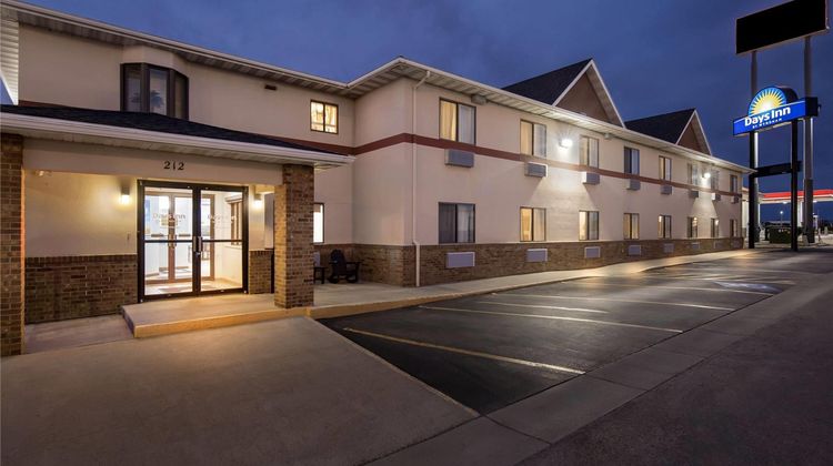 Days Inn Wall Exterior