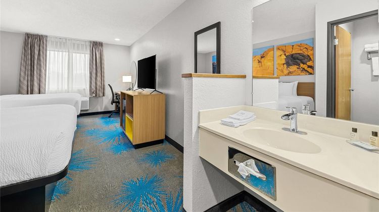 Days Inn Wall Room