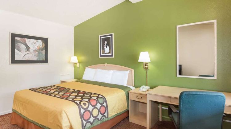 Knights Inn Statesboro Room