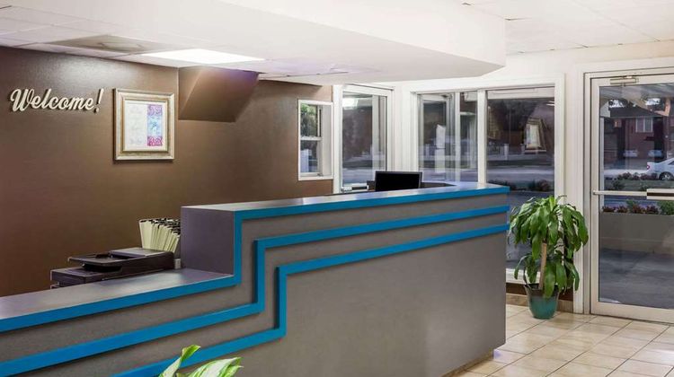 Knights Inn Statesboro Lobby